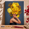 Mujer con flor amarilla -  Pintar Números®